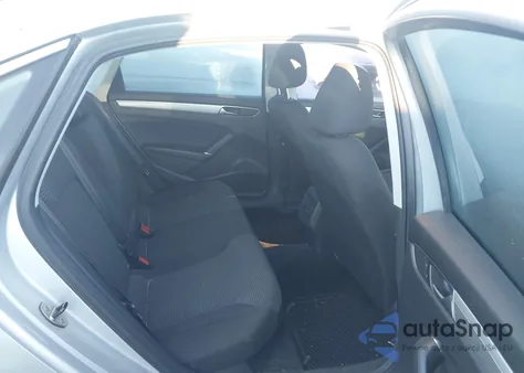 2016 Volkswagen Passat 1.8T S z USA, uszkodzony, nr VIN 1VWAT7A3XGC050780